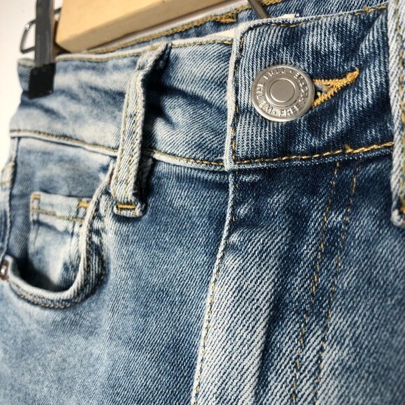 Free People High Rise Light Wash Raw Hem Skinny Jeans | Size 24 - Picture 8 of 13